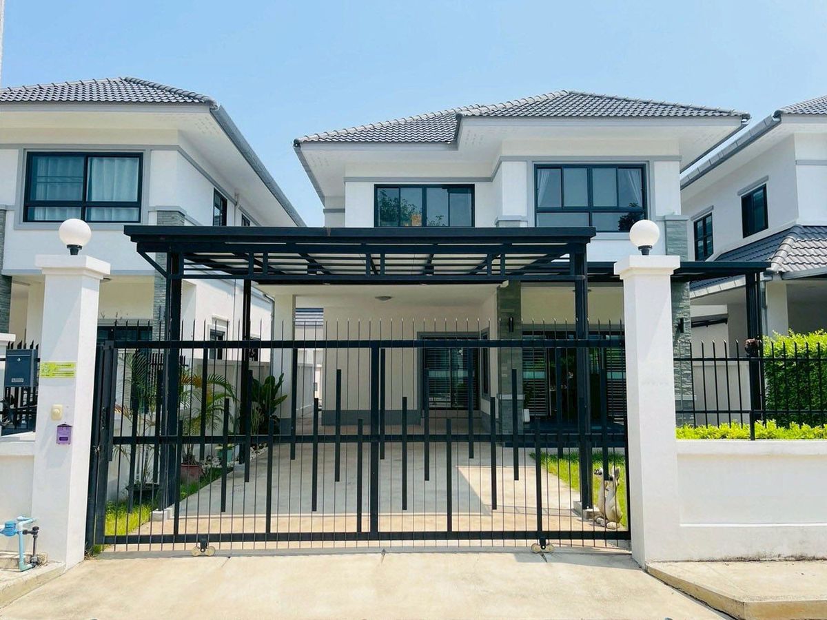 For RentHouseChiang Mai : House in the project Rent 25,000 baht per month, close to 89 Plaza, only 5 minutes. No.15H700
