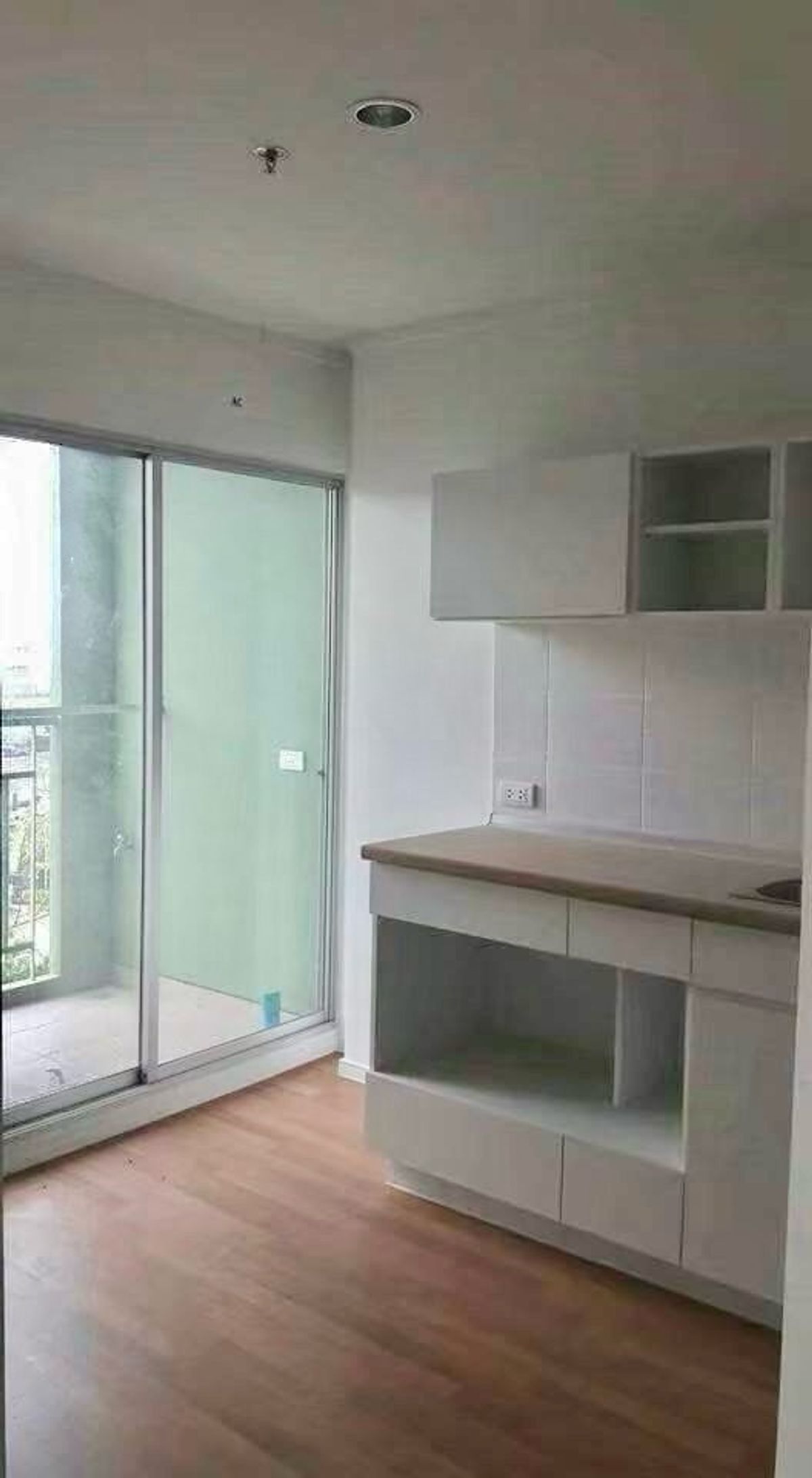 ขายคอนโดพระราม 9 เพชรบุรีตัดใหม่ RCA : 📣 [For Sale] ขายด่วน!! คอนโด Lumpini Park Rama 9 - Ratchada แต่งครบ สภาพดีมาก ห้องสวย 🔥
