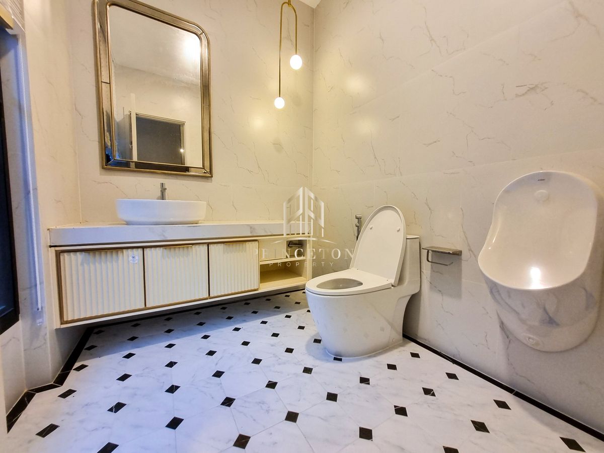 บ้านพัฒนาการ ศรีนครินทร์ : ขายหรือให้เช่าบ้านเดี่ยวหรู นันทวัน พระราม 9 กรุงเทพกรีฑาตัดใหม่ 📞092-4252445  Nantawan Rama 9 - New Krungthep Kreetha