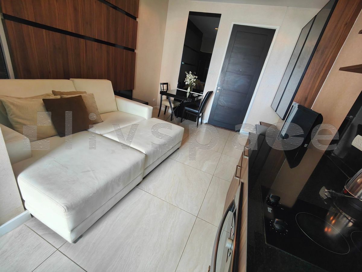 ให้เช่าคอนโดสาทร นราธิวาส : [L250530029] สำหรับเช่า Ivy Sathorn | 1 ห้องนอน | ขนาด 40 ตร.ม. | ราคาพิเศษ | พร้อมเข้าอยู่