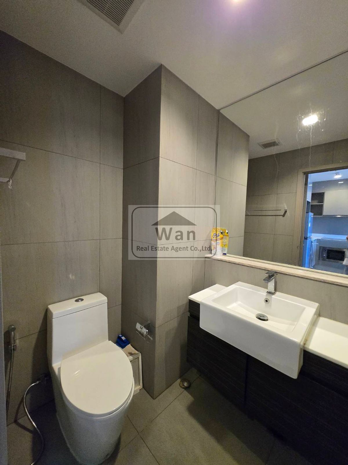 ให้เช่าคอนโดรัตนาธิเบศร์ สนามบินน้ำ พระนั่งเกล้า : ให้เช่า politan rive ชั้น 43 แบบ 2 ห้องนอน ขนาด 52 ตร.ม. วิวแม่น้ำ ครบพร้อมอยู่