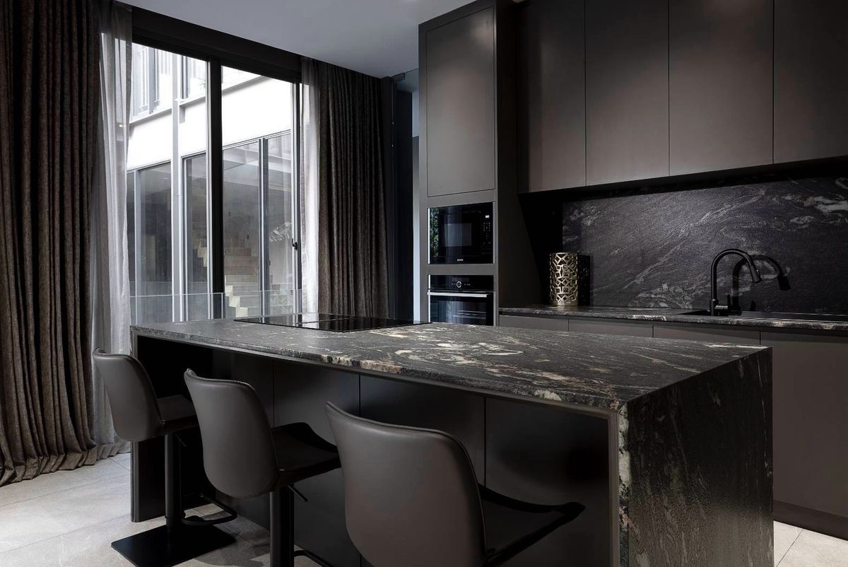 ขายบ้านเกษตรศาสตร์ รัชโยธิน : ขายบ้านเดี่ยวหรู 3 ชั้น รัชโยธิน พร้อมสระว่ายน้ำและลิฟต์ ใกล้ BTS รัชโยธิน พื้นที่ใช้สอย 720 ตร.ม.
