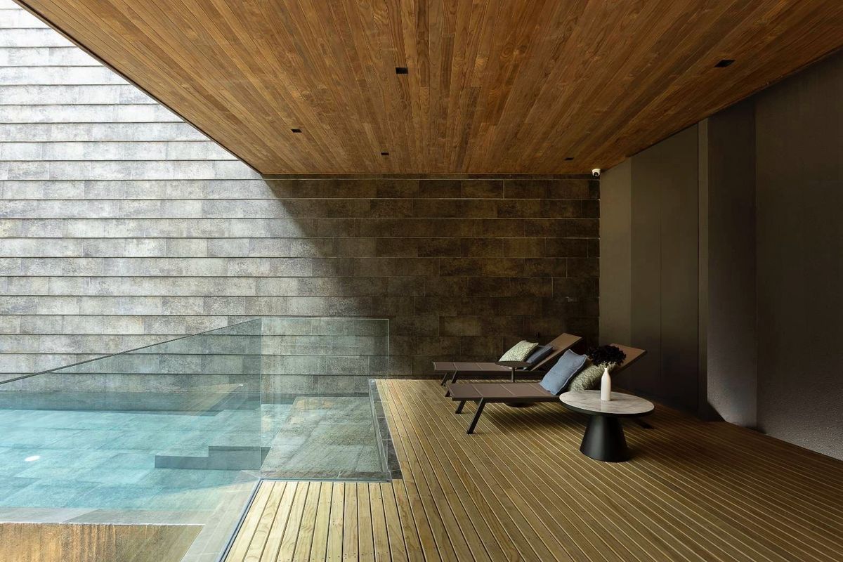 ขายบ้านเกษตรศาสตร์ รัชโยธิน : ขายบ้านเดี่ยวหรู 3 ชั้น รัชโยธิน พร้อมสระว่ายน้ำและลิฟต์ ใกล้ BTS รัชโยธิน พื้นที่ใช้สอย 720 ตร.ม.
