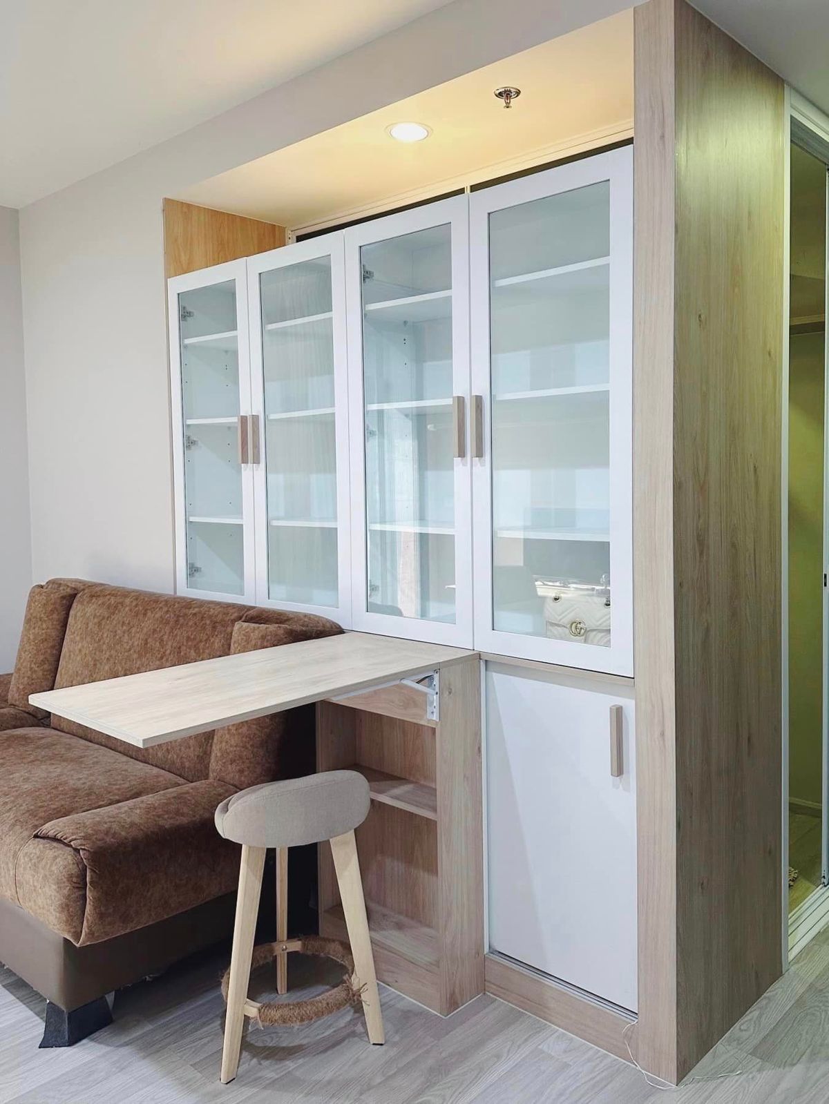 For SaleCondoBangna, Bearing, Lasalle : Ideo Mobi Sukhumvit East Point East Point, BTS, 4,100,000.00 baht, 1 bedroom, 1 bathroom, 39.9 sq.m. Floor 11