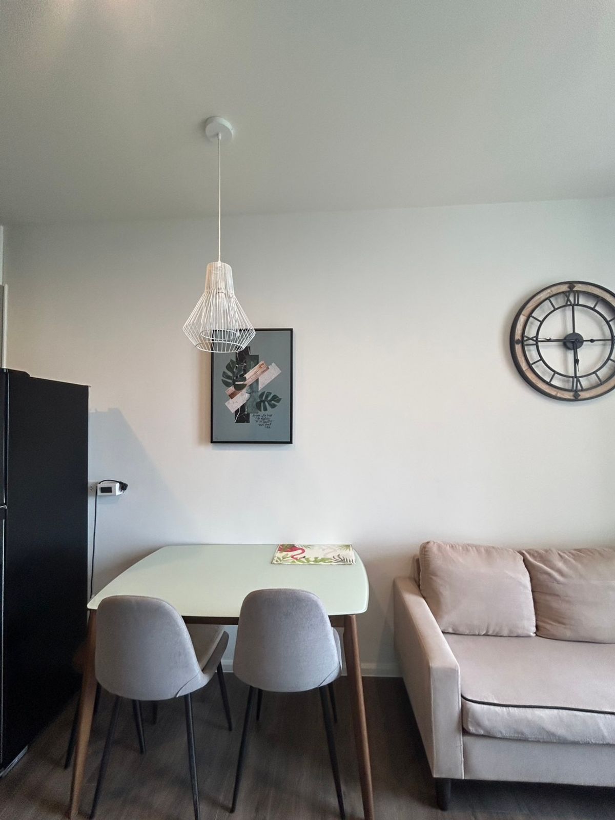 ให้เช่าคอนโดอ่อนนุช อุดมสุข : For Rent: Whizdom Essence Sukhumvit 101 (Rt-01)