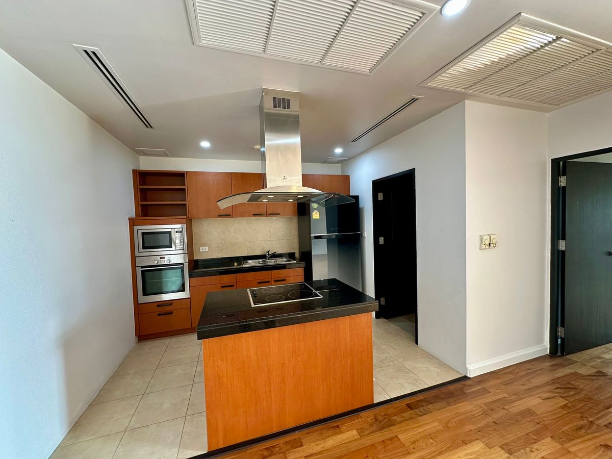 For SaleCondoSukhumvit, Asoke, Thonglor : Rare Item!! big size unit in the heart of Phromphong ✨The Cadogan Private Residence✨3 bedrooms, 4 bathrooms, size 199.27 sq m, near BTS Phrom Phong Tel.0982645161