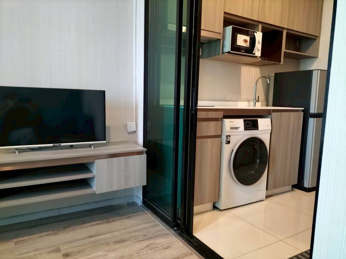 ให้เช่าคอนโดรามคำแหง หัวหมาก : For rent knightbrige collage ramkamheang 1bedroom 0886382235
