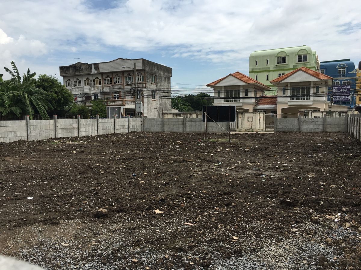 For SaleLandKasetsart, Ratchayothin : 🔥 Prime Land in Ratchayothin – Perfect for Investment or Building a Single House or Apartment, Close to BTS Ratchayothin