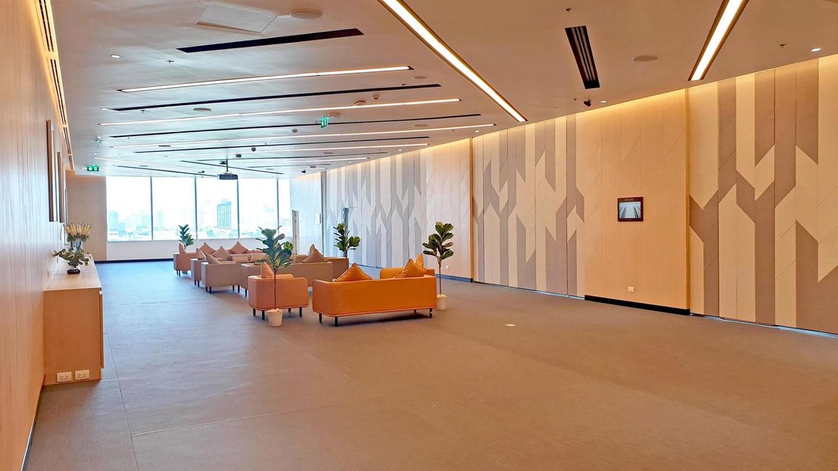 ให้เช่าสำนักงานอ่อนนุช อุดมสุข : Line: @zimple_asset พื้นที่เซอร์วิสออฟฟิศให้เช่าบนอาคาร 66 Tower ในย่านพระโขนง ใกล้กับBTSอุดมสุข พร้อมสิ่งอำนวยความสะดวกและอุปกรณ์สำหรับออฟฟิศอย่างครบครัน