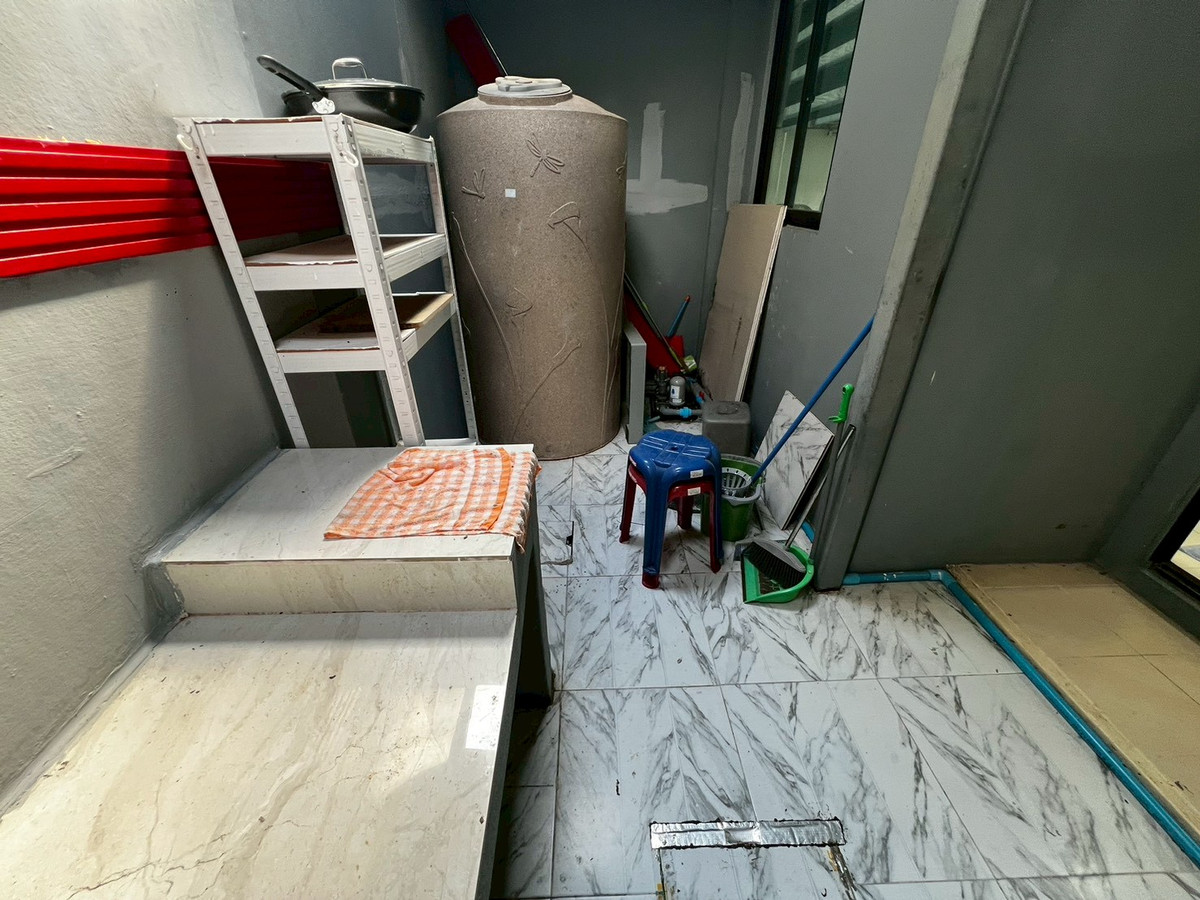 For RentTownhomeRattanathibet, Sanambinna : Townhome pets allowed, 3 floors, opposite Central Rattanathibet, 5 minutes walk to the BTS