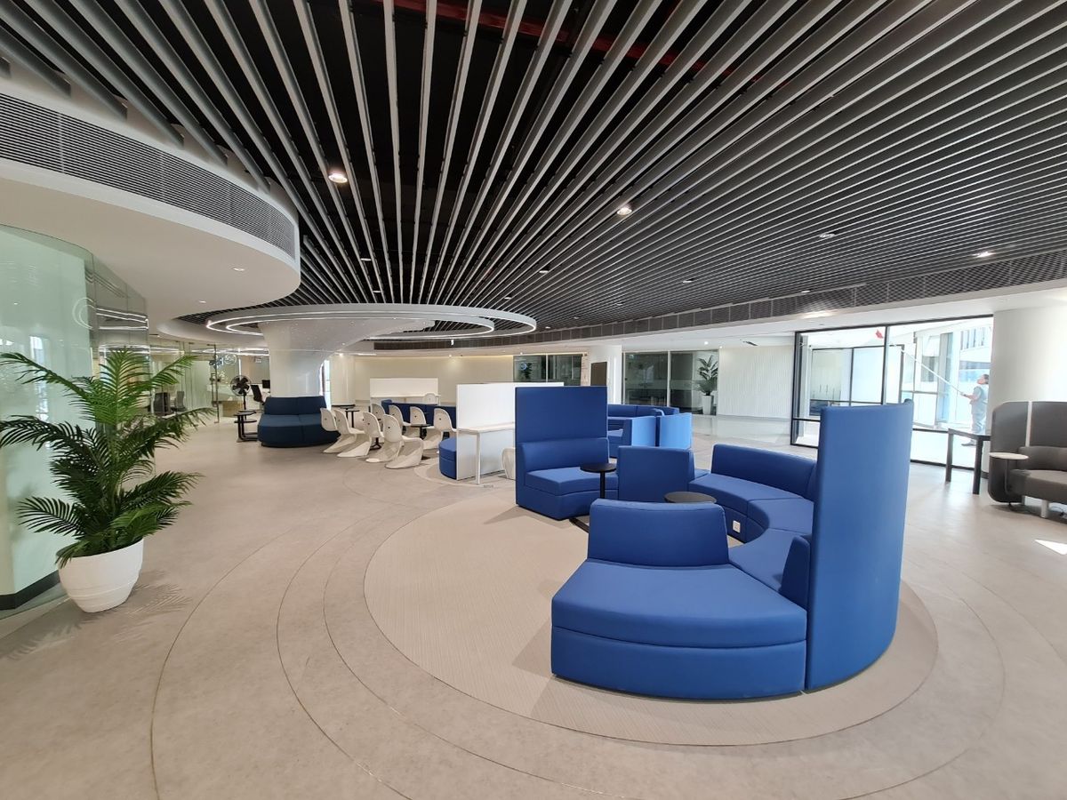 For RentOfficeVipawadee, Don Mueang, Lak Si : Line: @zimple_asset  Fully furnished office space for rent featuring modern-style decor and fully equipped with essential office furniture for immediate use.