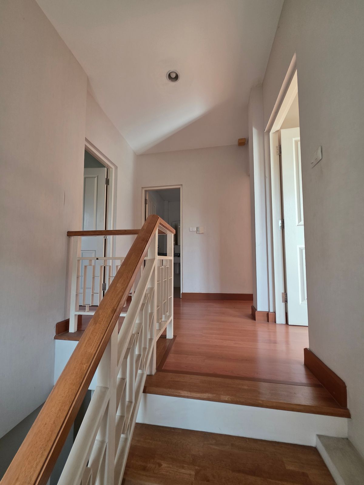 ขายบ้านนวมินทร์ รามอินทรา : ถูกที่สุด บ้านเดี่ยว 2 ชั้น คาซ่า วิลล์ รามอินทรา-วงแหวน Casa Ville Ramintra-Wongwaen 5 นาที ถึงแฟชั่นไอส์แลนด์ 