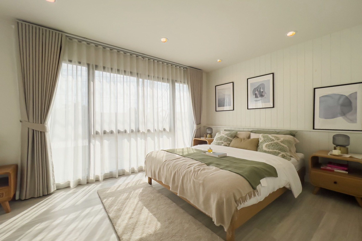 For RentTownhomeNonthaburi, Bang Yai, Bangbuathong : Townhome can make an office, near DBS, close to shopping mall, on main road, 3 bedrooms.