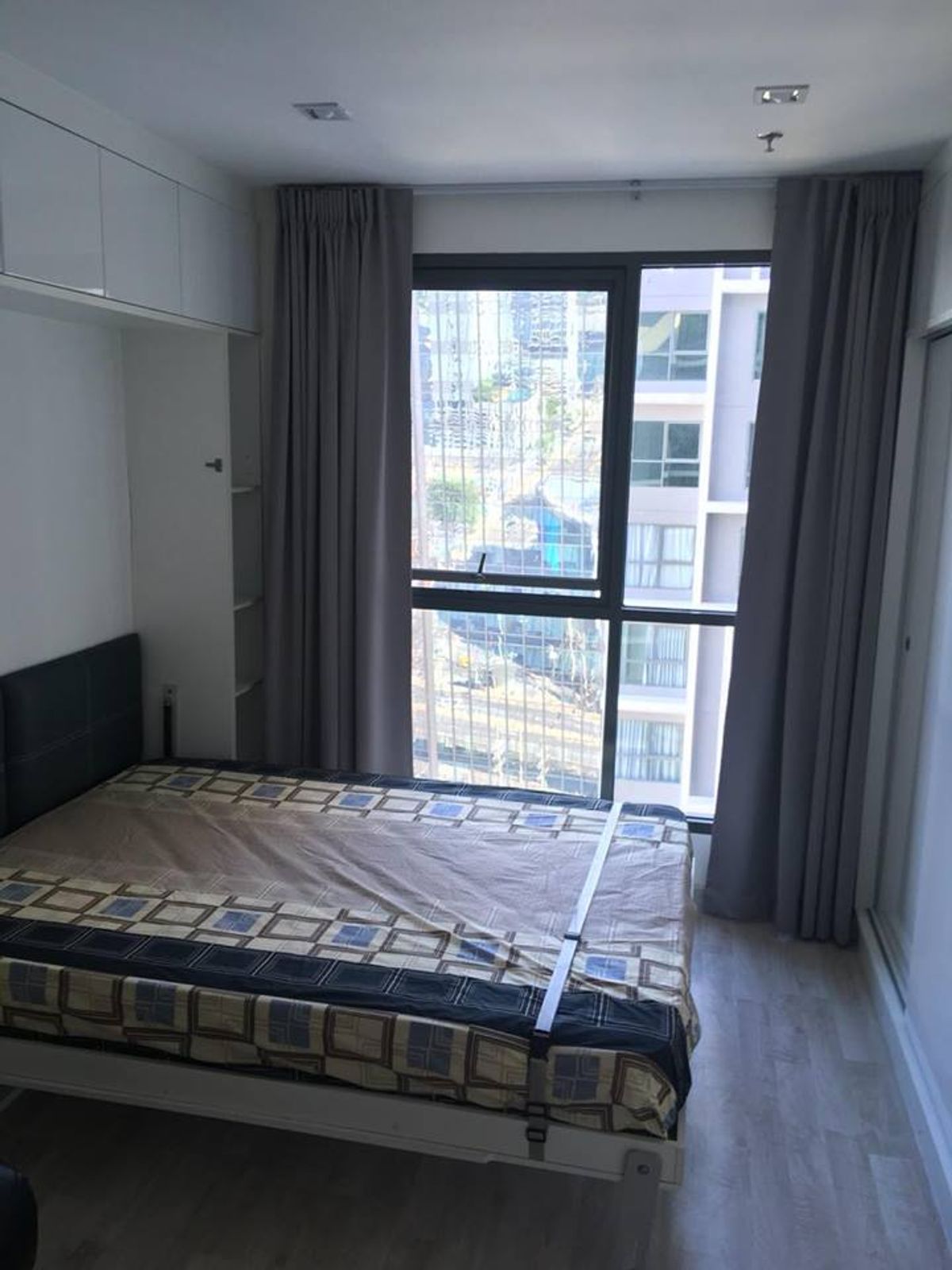 ให้เช่าคอนโดพระราม 9 เพชรบุรีตัดใหม่ RCA : For Rent  IDEO Rama9  23sqm. 24FL Full furnished