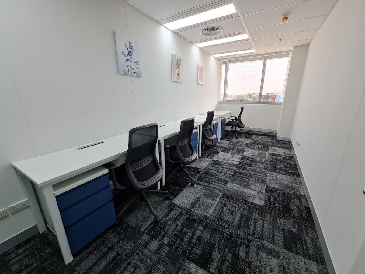 For RentOfficeVipawadee, Don Mueang, Lak Si : Line: @zimple_asset  Fully furnished office space for rent featuring modern-style decor and fully equipped with essential office furniture for immediate use.