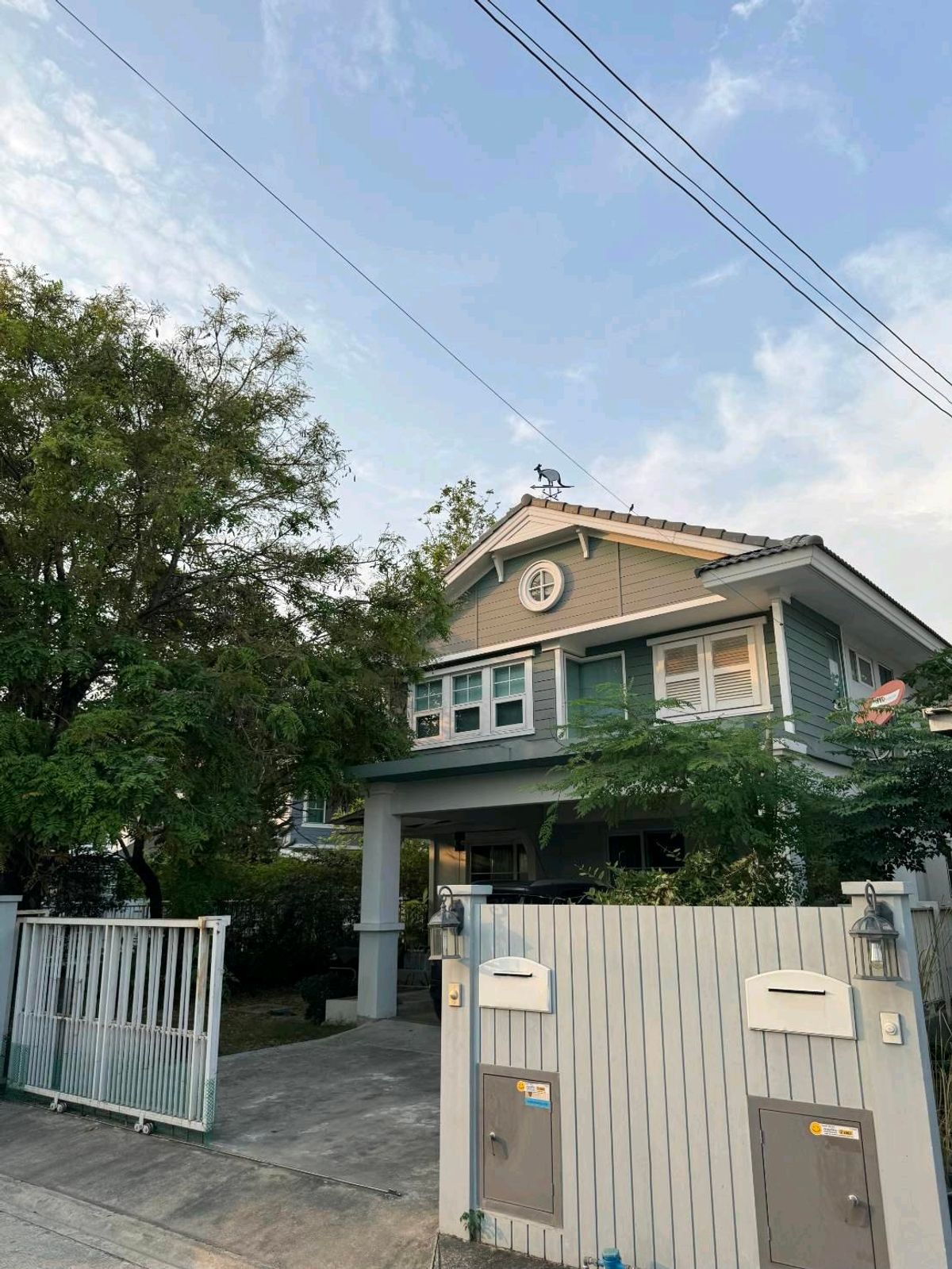 For RentHouseBangna, Bearing, Lasalle : Detached house for rent: Chaiyapruek Bang Na Km. 7, near the Concordian School.