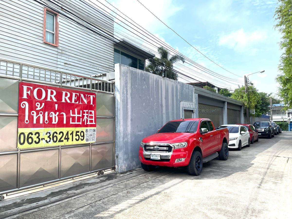 ให้เช่าโฮมออฟฟิศสุขุมวิท อโศก ทองหล่อ : ให้เช่า Home Office 3 ชั้น  พื้นที่ใช้สอยกว่า 1000 ตารางเมตร