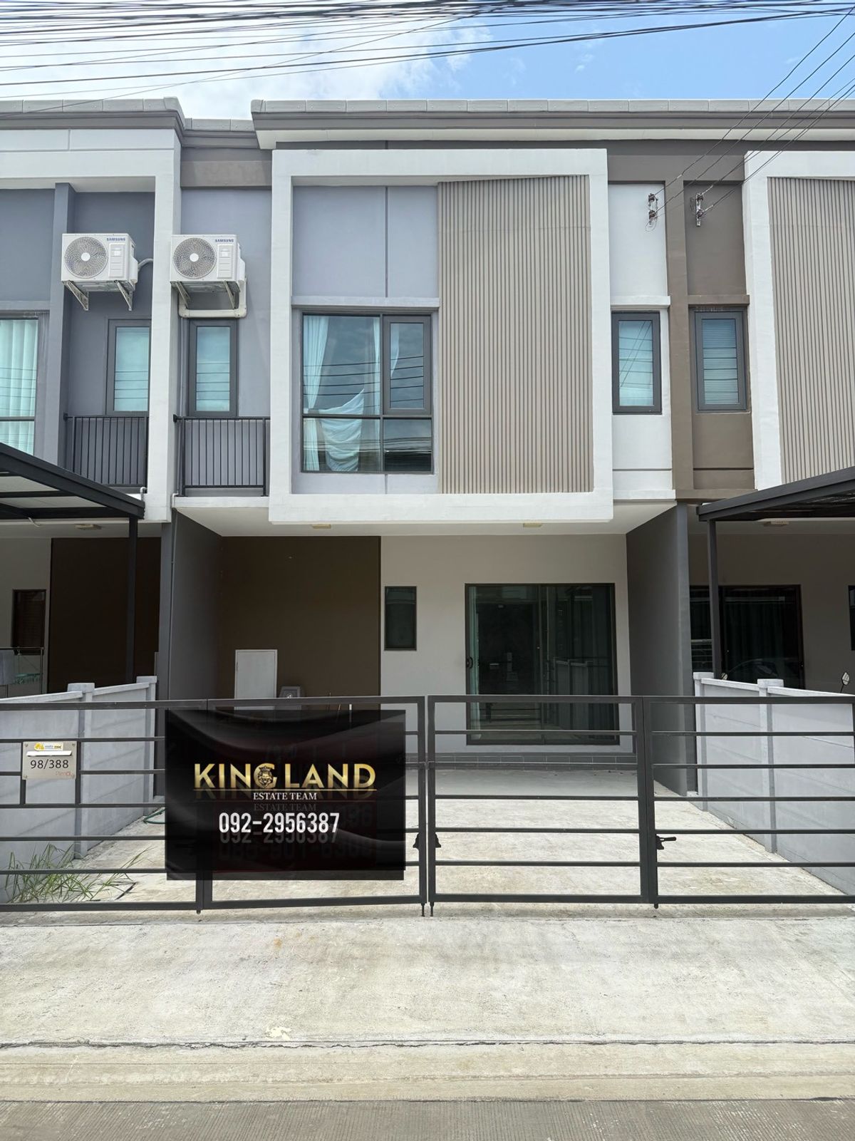 For RentTownhomePathum Thani,Rangsit, Thammasat : 🏡 Rent a 2 -story townhome, Grand Pleano Phahon - Vibhavadi Grande Pleno Phahol -Vibhavadi from AP 📍 next to Phahonyothin Road - only 5 minutes to the expressway Don. 💵 Rent: 18,000 baht/month