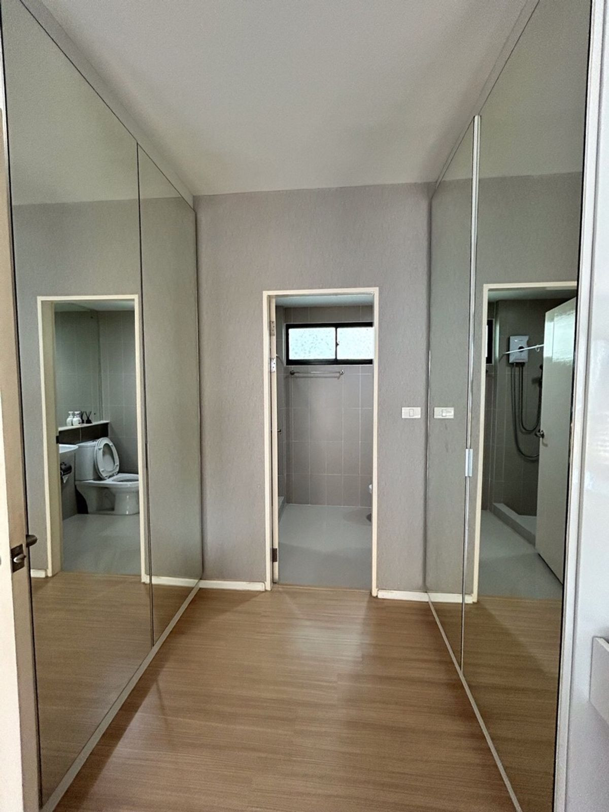 For RentTownhomeRattanathibet, Sanambinna : Townhome pets allowed, 3 floors, opposite Central Rattanathibet, 5 minutes walk to the BTS