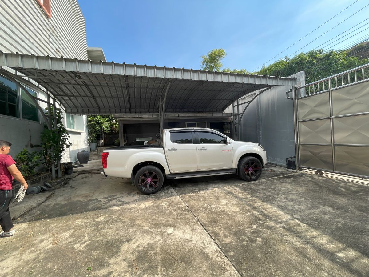 ให้เช่าโฮมออฟฟิศสุขุมวิท อโศก ทองหล่อ : ให้เช่า Home Office 3 ชั้น  พื้นที่ใช้สอยกว่า 1000 ตารางเมตร