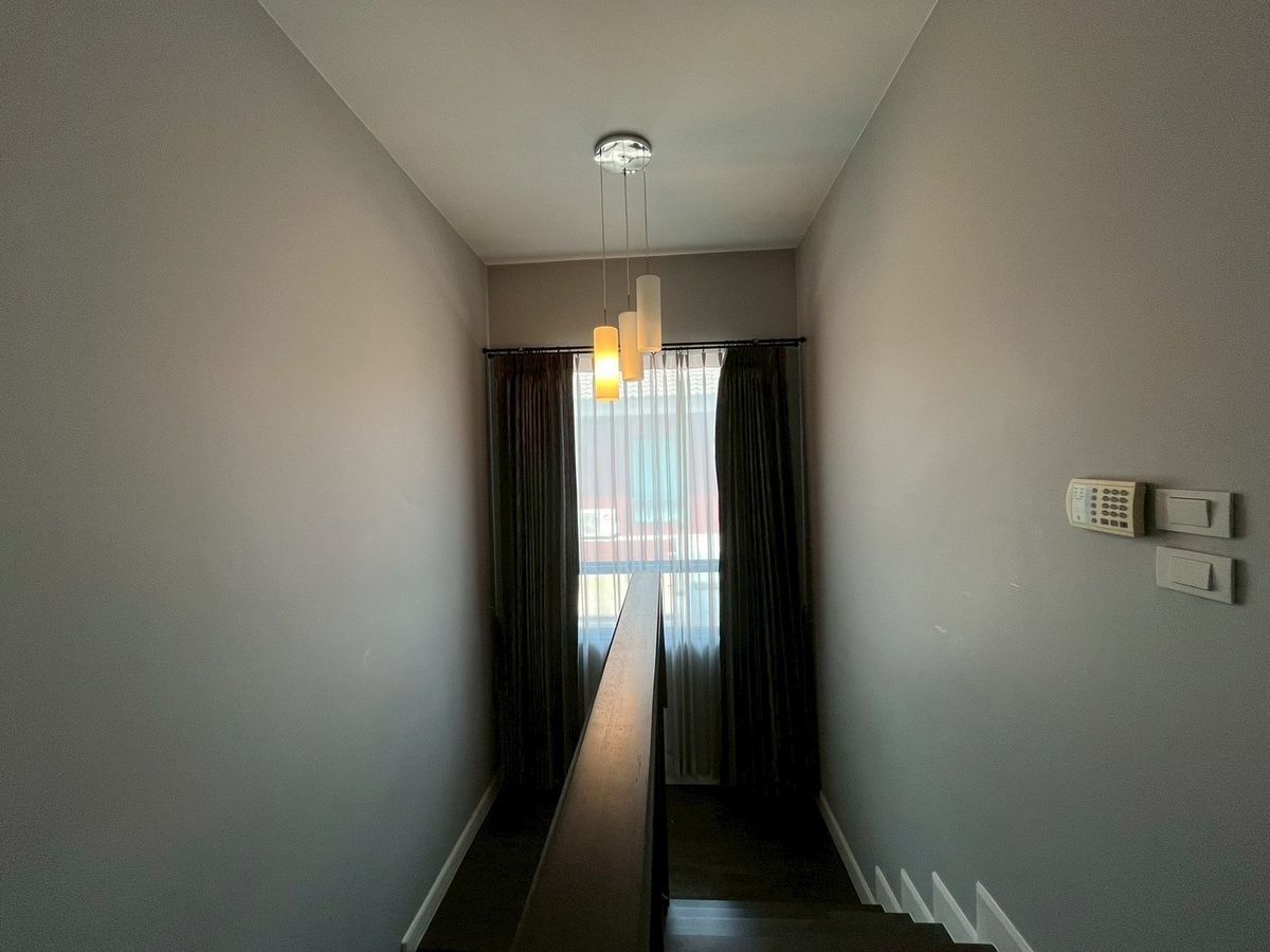 For SaleHousePathum Thani,Rangsit, Thammasat : 📌 Luxury Large Single House for Sale in Burasiri Rangsit, Corner Plot, 90 sq.wah (360 sqm), 4 Bedrooms, 5 Bathrooms, 1 Maid’s Room. Special Price: Only 10.5 Million Baht! (from original 11.7 MB)