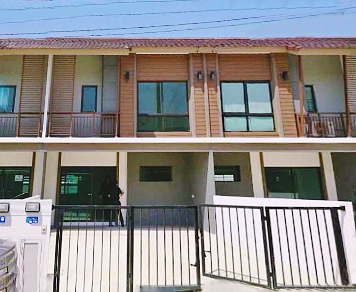 For RentTownhomeLadkrabang, Suwannaphum Airport : 🚩🍀⭐ House for rent Townhome Village, Niran Ville 3, ready to be near Suan Luang Rama 9 Convenient transportation, connect to all directions ✅