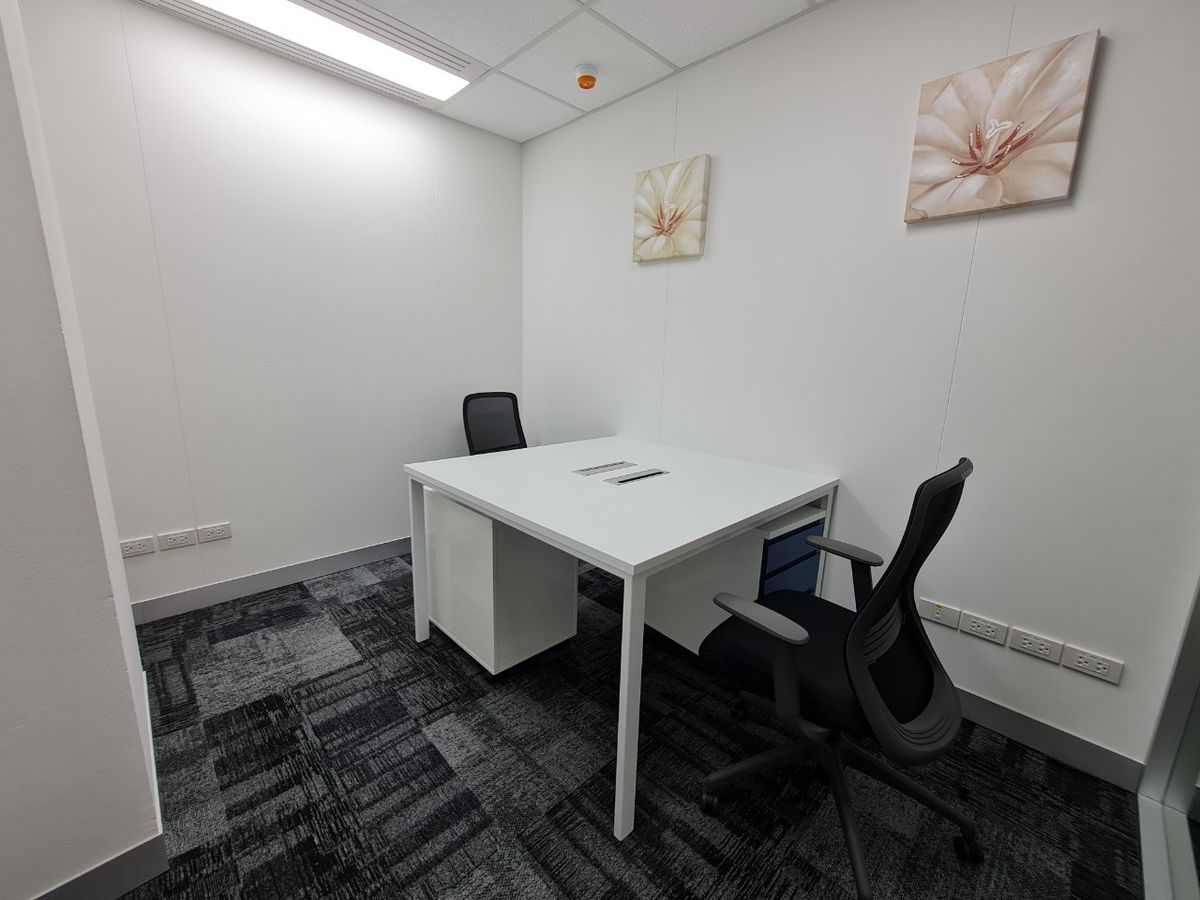 For RentOfficeVipawadee, Don Mueang, Lak Si : Line: @zimple_asset  Fully furnished office space for rent featuring modern-style decor and fully equipped with essential office furniture for immediate use.