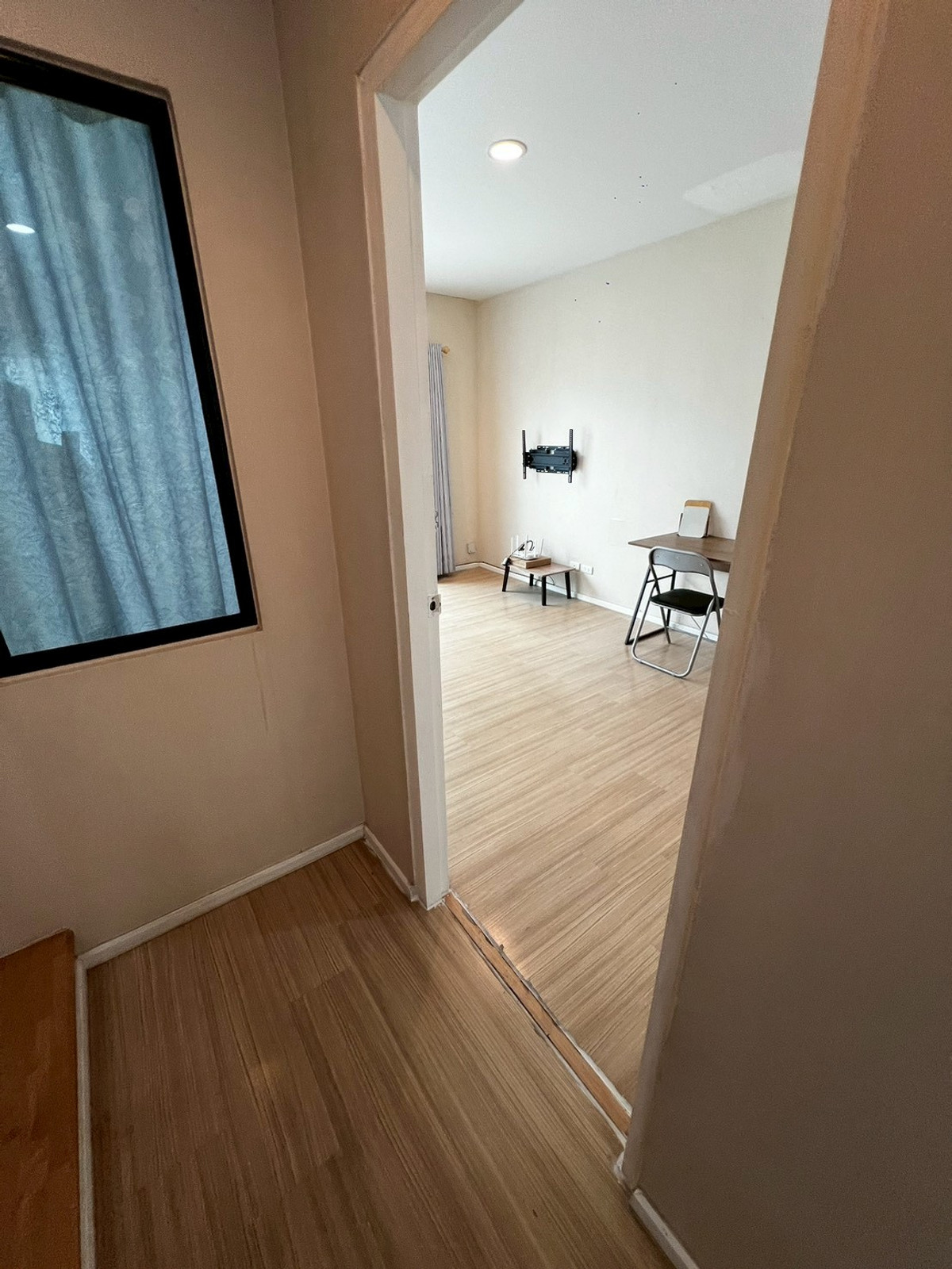 For RentTownhomeRattanathibet, Sanambinna : Townhome pets allowed, 3 floors, opposite Central Rattanathibet, 5 minutes walk to the BTS