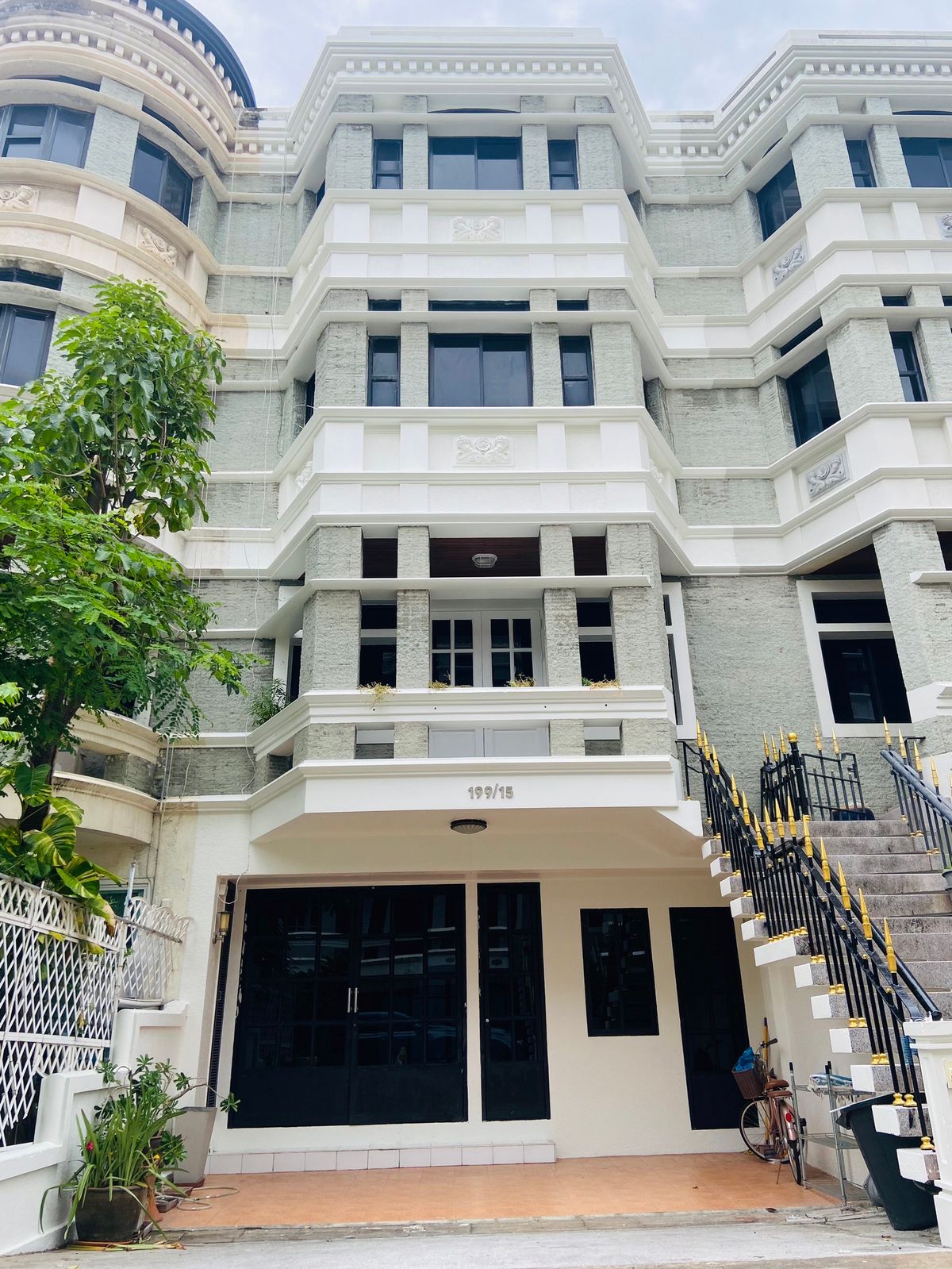 ให้เช่าทาวน์โฮมสุขุมวิท อโศก ทองหล่อ : For rent Townhouse at Moo Bann Chicha Castle on Sukhumvit soi 31 near Srinakarinthaviroj University (S02-0306)