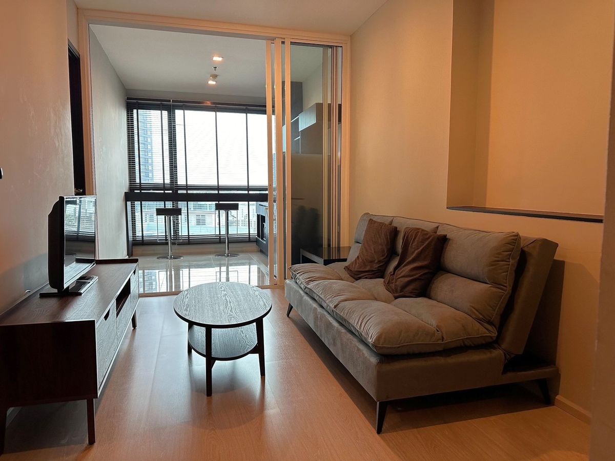 ให้เช่าคอนโดอ่อนนุช อุดมสุข : Rhythm Sukhumvit 44/1 ✨ 45 sq.m. . Bathtub  📞 Line : @pukkhome (with @)