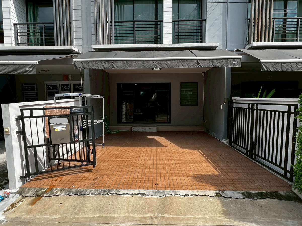 For RentTownhomeRattanathibet, Sanambinna : Townhome pets allowed, 3 floors, opposite Central Rattanathibet, 5 minutes walk to the BTS