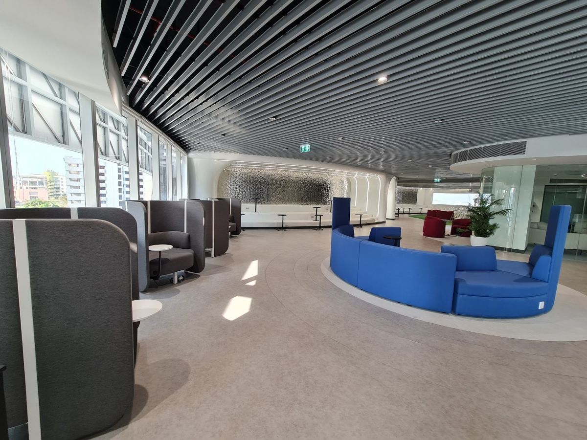 For RentOfficeVipawadee, Don Mueang, Lak Si : Line: @zimple_asset  Fully furnished office space for rent featuring modern-style decor and fully equipped with essential office furniture for immediate use.