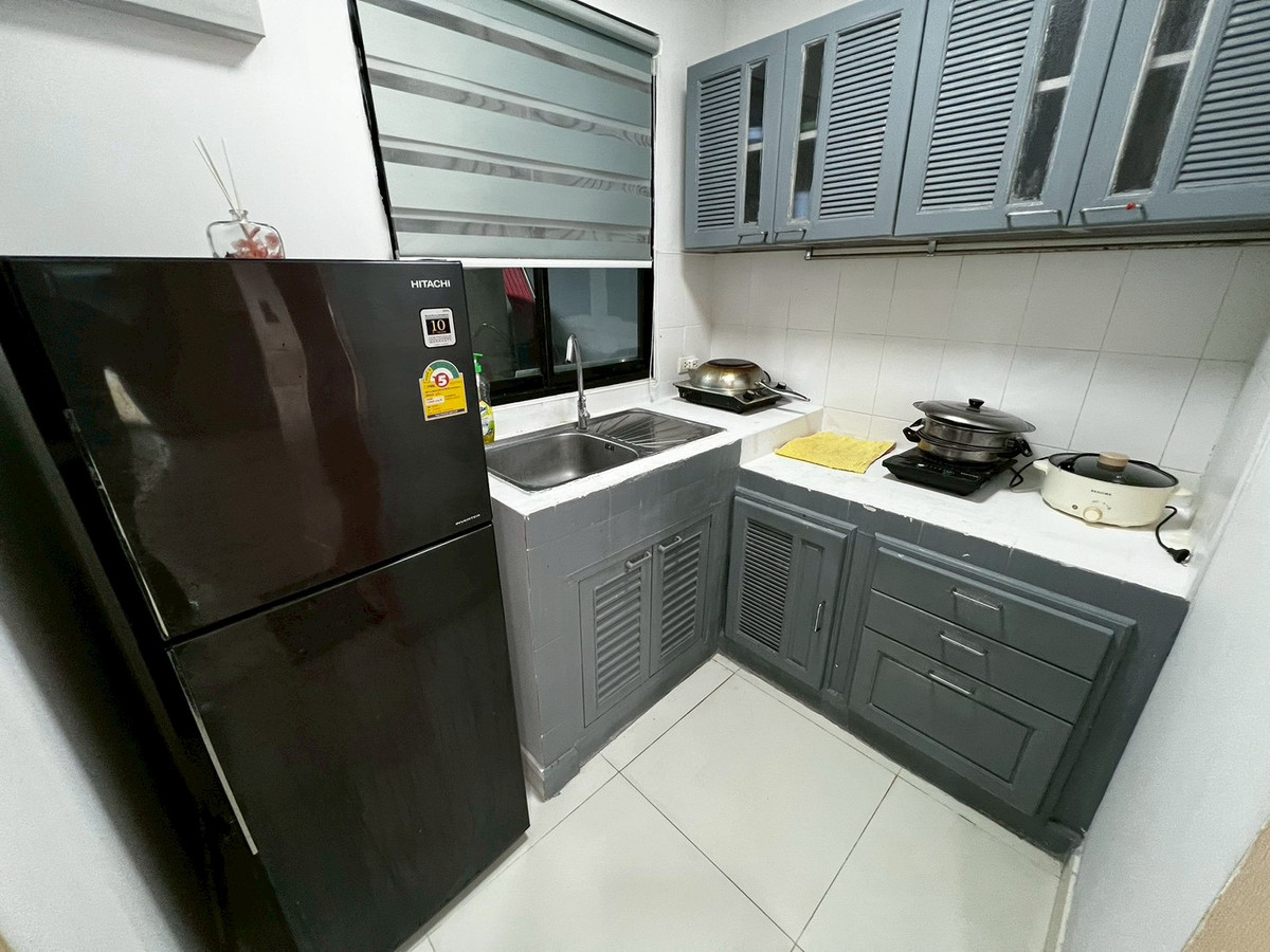 For RentTownhomeRattanathibet, Sanambinna : Townhome pets allowed, 3 floors, opposite Central Rattanathibet, 5 minutes walk to the BTS