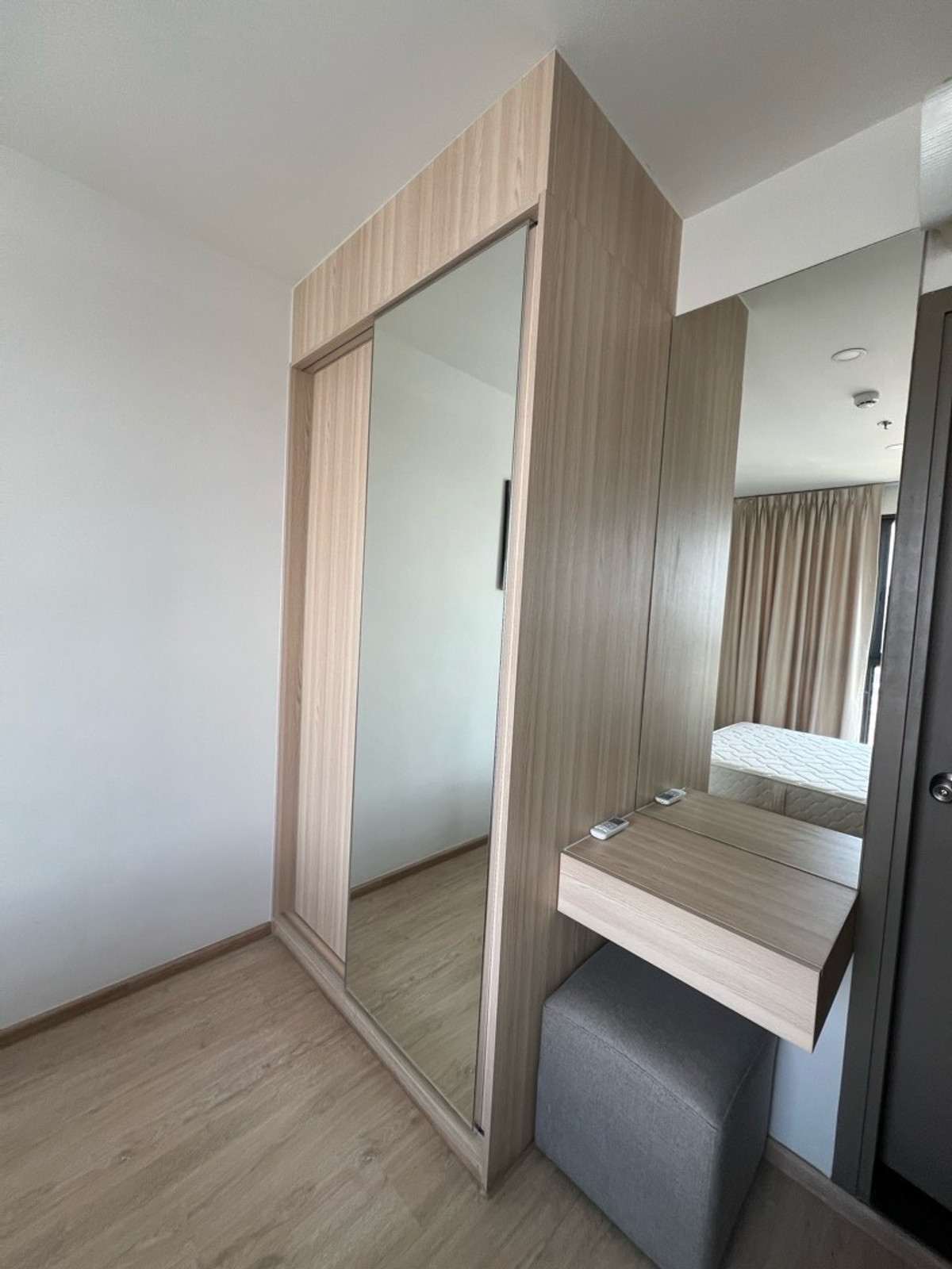 For SaleCondoBangna, Bearing, Lasalle : Urgent sale 1 bedroom, 1 bathroom, 33 sqm. Beautiful at the cover.