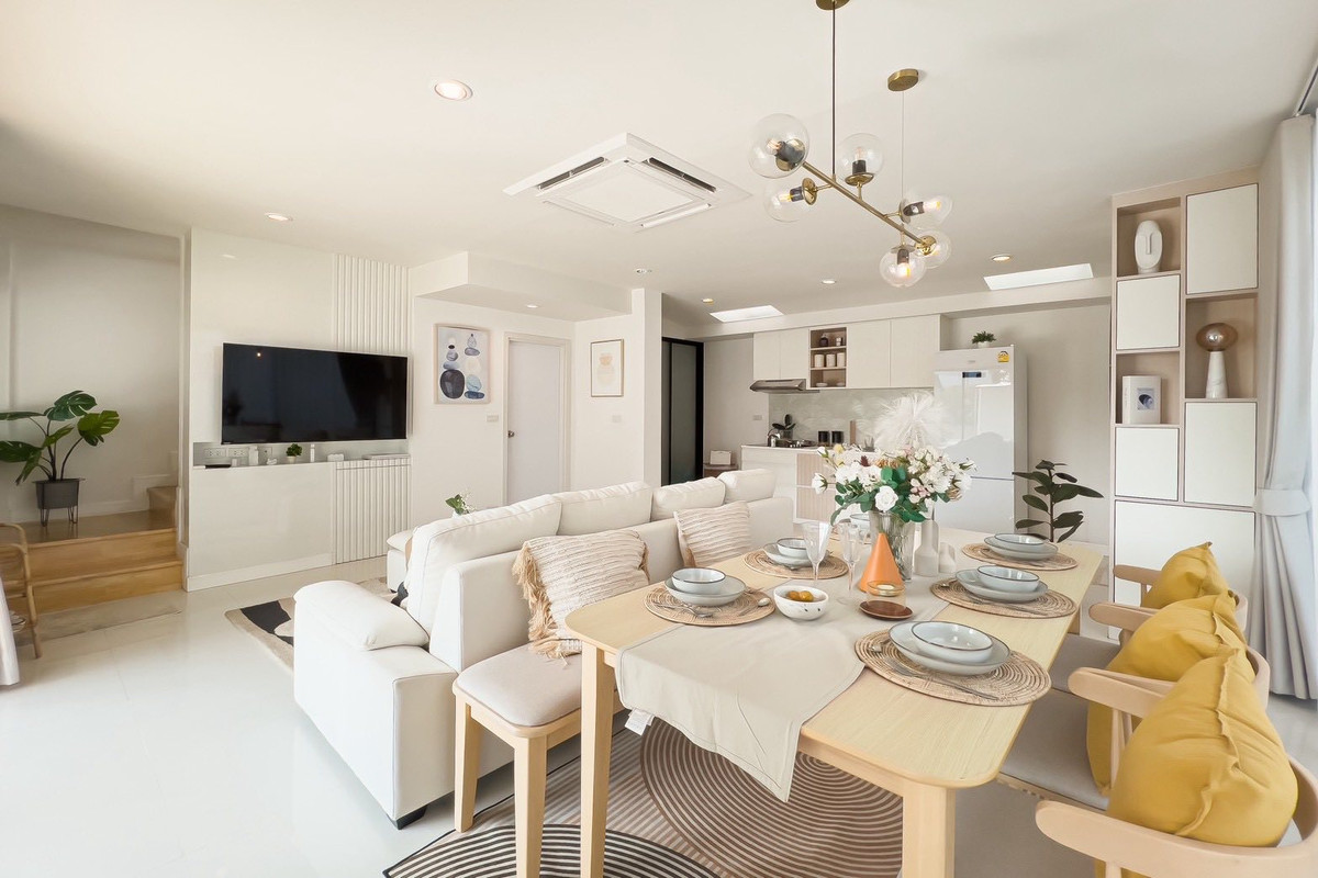 For RentTownhomeNonthaburi, Bang Yai, Bangbuathong : Townhome can make an office, near DBS, close to shopping mall, on main road, 3 bedrooms.