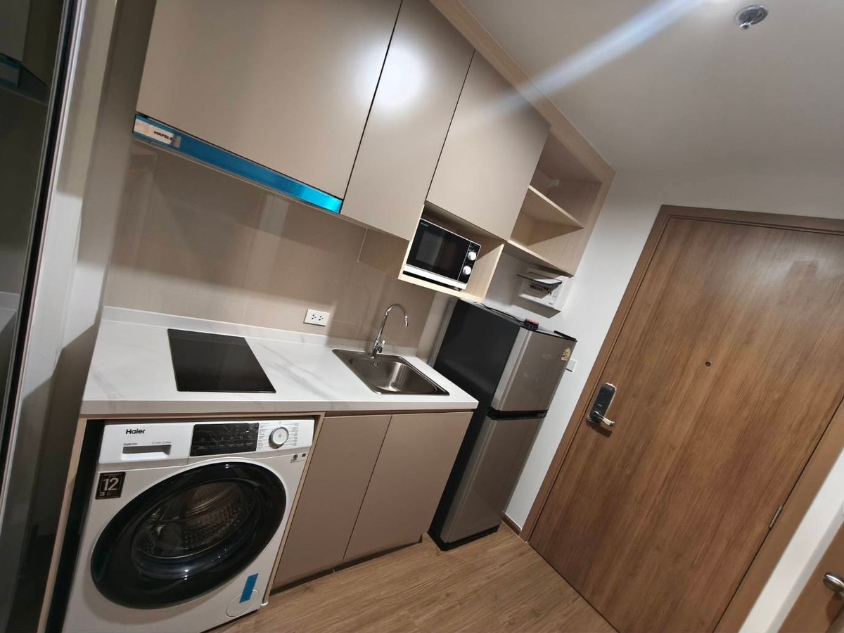 For RentCondoRamkhamhaeng, Hua Mak : 🔥 Condo for rent, The Living Ramkhamhaeng, Floor 17, Swimming Pool View, Full Dress !! 🔥