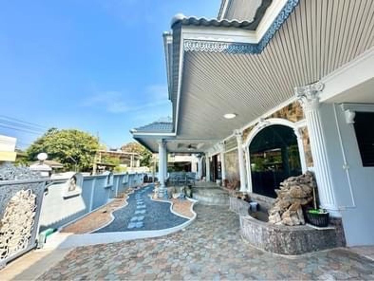 ให้เช่าบ้านปิ่นเกล้า จรัญสนิทวงศ์ : For rent House 120 Sq.w model style 6 Beds room (S03-1655) 