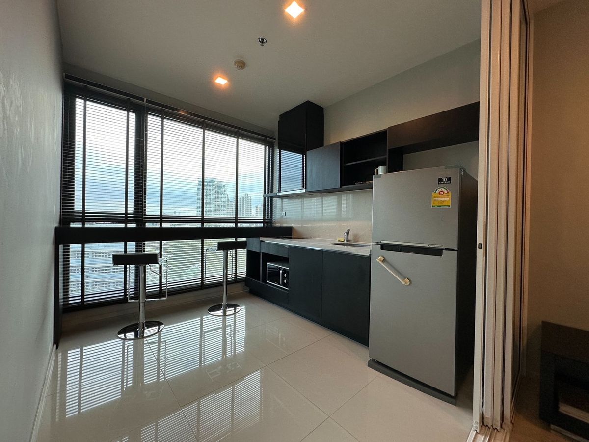 ให้เช่าคอนโดอ่อนนุช อุดมสุข : Rhythm Sukhumvit 44/1 ✨ 45 sq.m. . Bathtub  📞 Line : @pukkhome (with @)