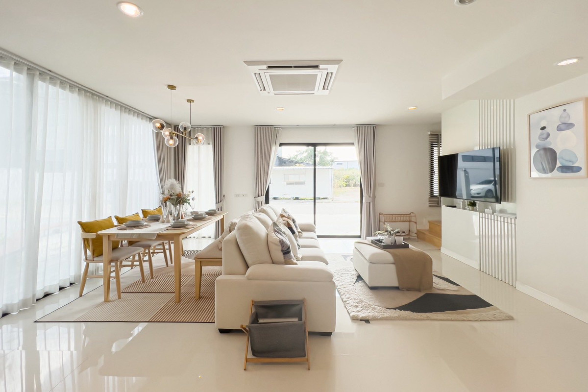 For RentTownhomeNonthaburi, Bang Yai, Bangbuathong : Townhome can make an office, near DBS, close to shopping mall, on main road, 3 bedrooms.