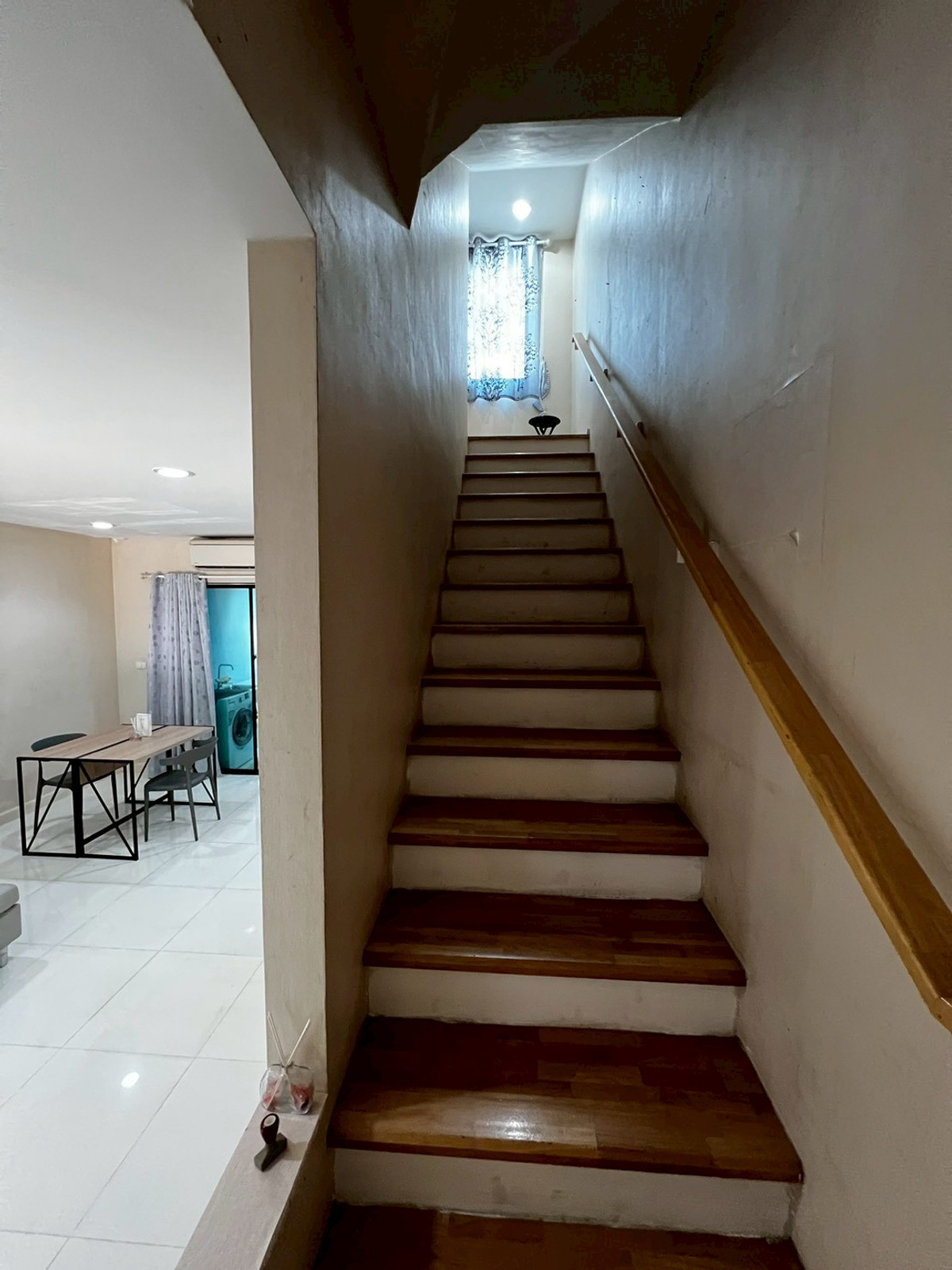 For RentTownhomeRattanathibet, Sanambinna : Townhome pets allowed, 3 floors, opposite Central Rattanathibet, 5 minutes walk to the BTS