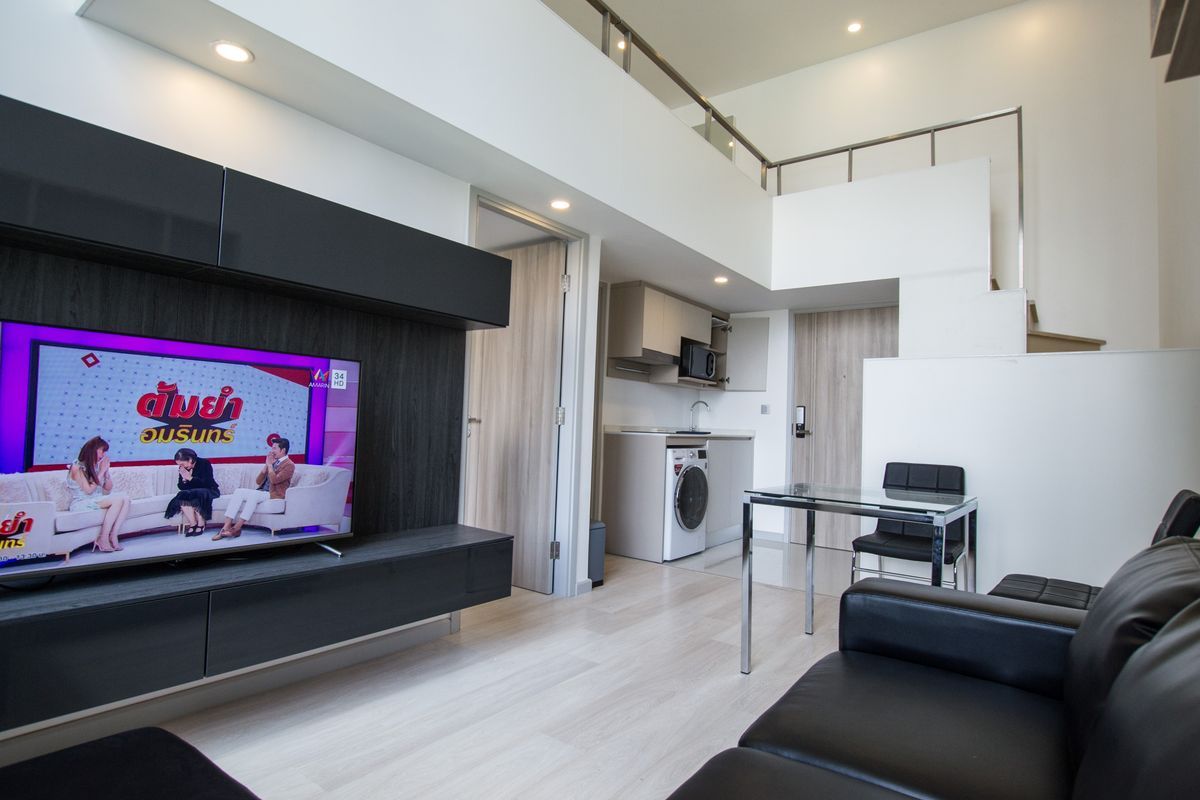 ให้เช่าคอนโดสาทร นราธิวาส : ⭐️ Knightsbridge Prime Sathorn ⭐️ ห้อง Duplex ขนาด 43 ตรม. มีเครื่องใช้ไฟฟ้าครบพร้อมย้าย