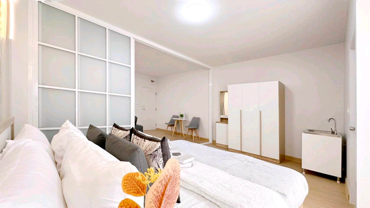 For SaleCondoPattanakan, Srinakarin : 🎀 Beautiful room, big room in the heart of development 🏙 Golden location !! & quot; Thaisarong & quot; Good price 🚅 Near Airport Link 🤗🤗