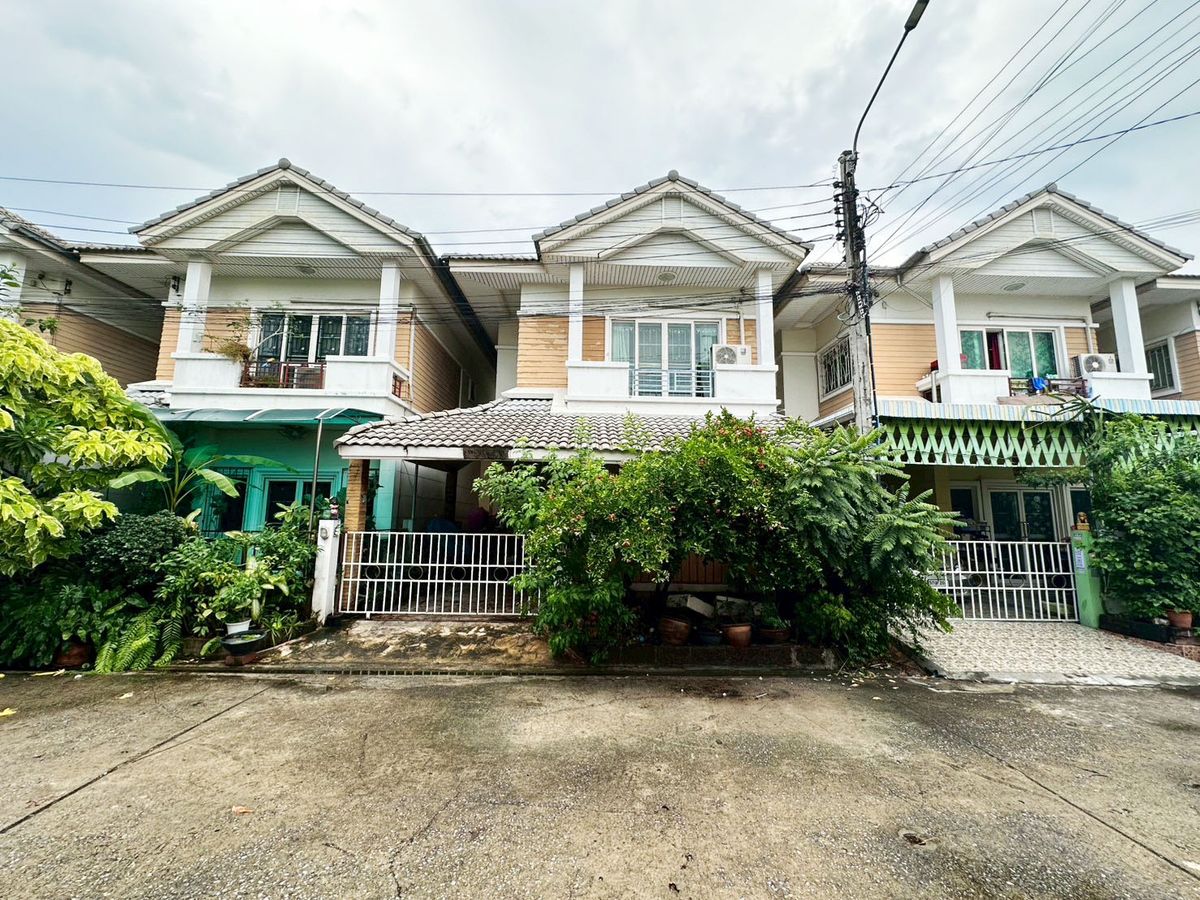 For SaleHouseVipawadee, Don Mueang, Lak Si : 🔥 Urgent sale of the house is happy. 2 🔥 The house turns to the north 🏡 Price 2.89 million only 💸 cheapest in the project.