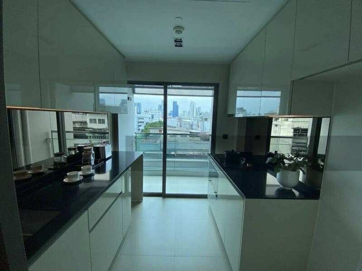 For SaleCondoSathorn, Narathiwat : Property BH0359 Sell The Room Charoenkrung 30