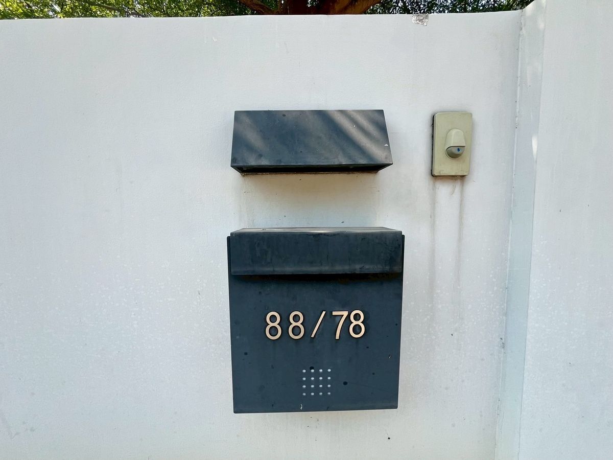 For SaleHousePathum Thani,Rangsit, Thammasat : 📌 Luxury Large Single House for Sale in Burasiri Rangsit, Corner Plot, 90 sq.wah (360 sqm), 4 Bedrooms, 5 Bathrooms, 1 Maid’s Room. Special Price: Only 10.5 Million Baht! (from original 11.7 MB)