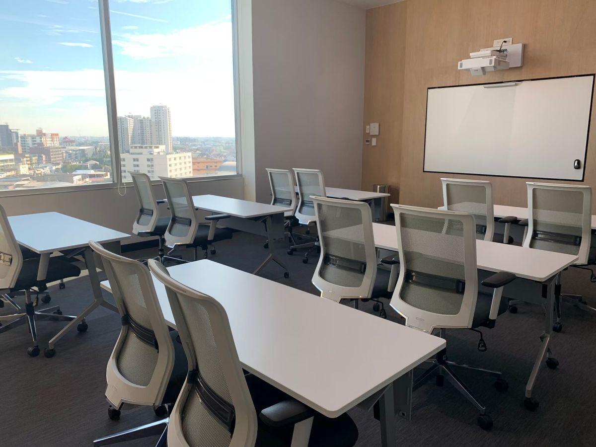 ให้เช่าสำนักงานอ่อนนุช อุดมสุข : Line: @zimple_asset พื้นที่เซอร์วิสออฟฟิศให้เช่าบนอาคาร 66 Tower ในย่านพระโขนง ใกล้กับBTSอุดมสุข พร้อมสิ่งอำนวยความสะดวกและอุปกรณ์สำหรับออฟฟิศอย่างครบครัน