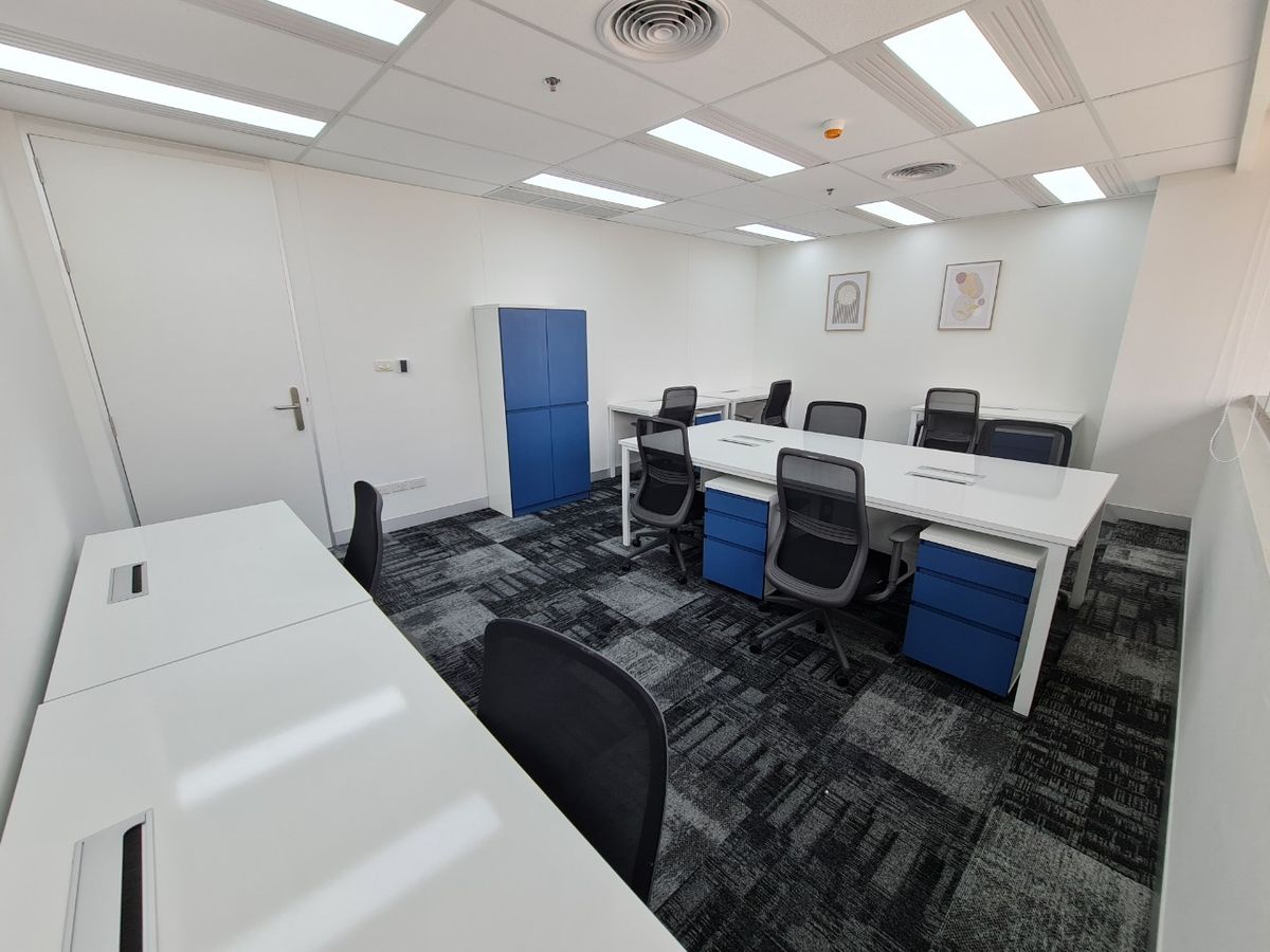 For RentOfficeVipawadee, Don Mueang, Lak Si : Line: @zimple_asset  Fully furnished office space for rent featuring modern-style decor and fully equipped with essential office furniture for immediate use.