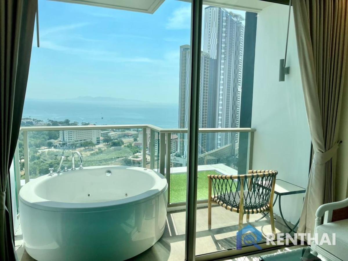 คอนโดหรูห้องนอนหนึ่งใน The Riviera Ocean Drive, พัทยา ราคา 5.29 ล้านบาท พร้อมเฟอร์นิเจอร์ครบครัน + สิ่งอำนวยความสะดวก Loading...