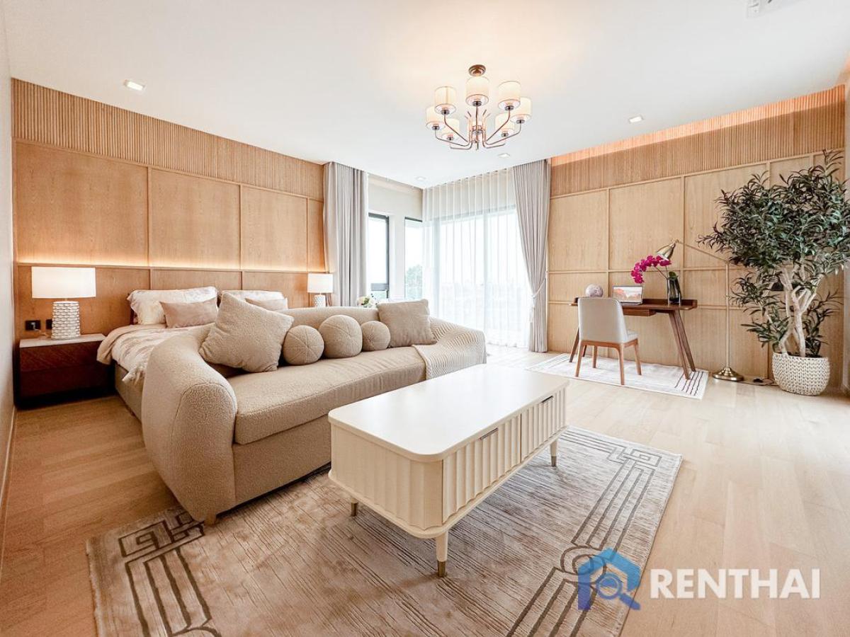 For SaleHousePattaya, Bangsaen, Chonburi : 2-storey luxury pool villa