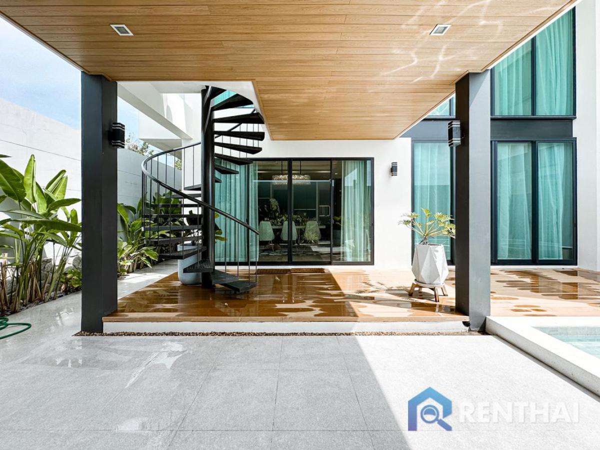 For SaleHousePattaya, Bangsaen, Chonburi : 2-storey luxury pool villa